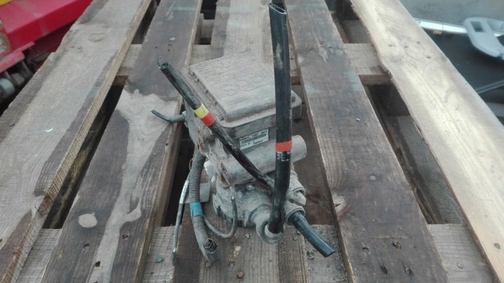 SOUPAPE EBS AVANT VOLVO FH 13 20828237 K000914