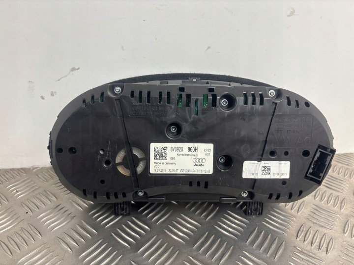 AUDI A3 S3 8V 2015 COMPTEUR COMPTEUR DE VITESSE
