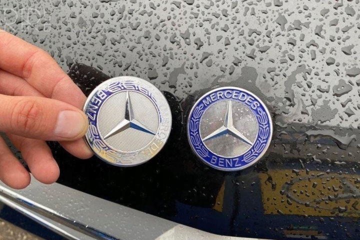 INSIGNE VOITURES MERCEDES-BENZ A (W176) A2048170016 1.5L DIESEL 2017