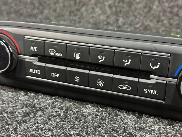 KIA CEED III 21- PANNEAU CONDUIT D'AIR CLIMATISATION EUROPE 97250-J7202