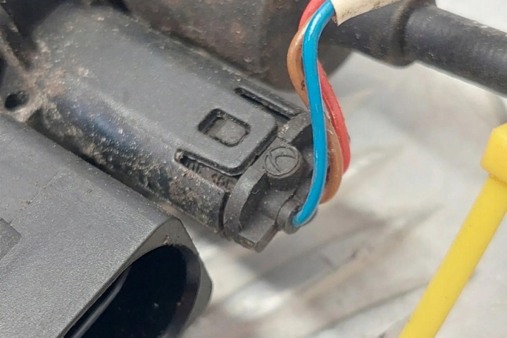 MÉCANISME DOMYKANIA DROITS ARRIÈRE PORTES BMW 5 (F10) 7154515 2.0L DIESEL
