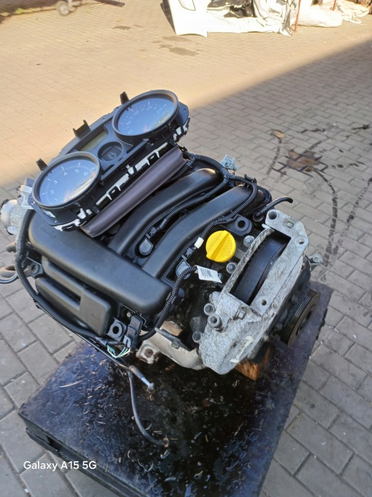 MOTEUR NU POTEAU 1.6 16V RENAULT K4M812
