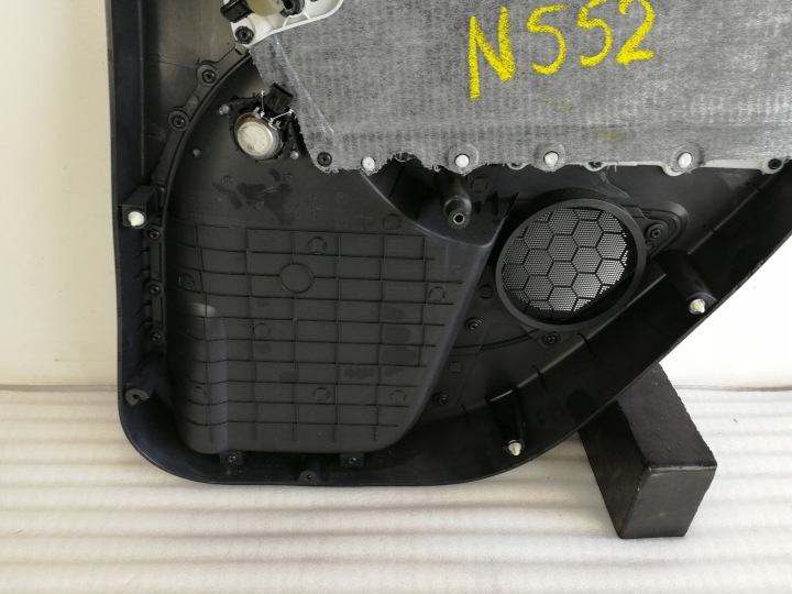 SKODA YETI COLLECTEUR GARNITURE PORTES GAUCHE ARRIÈRE SOUND