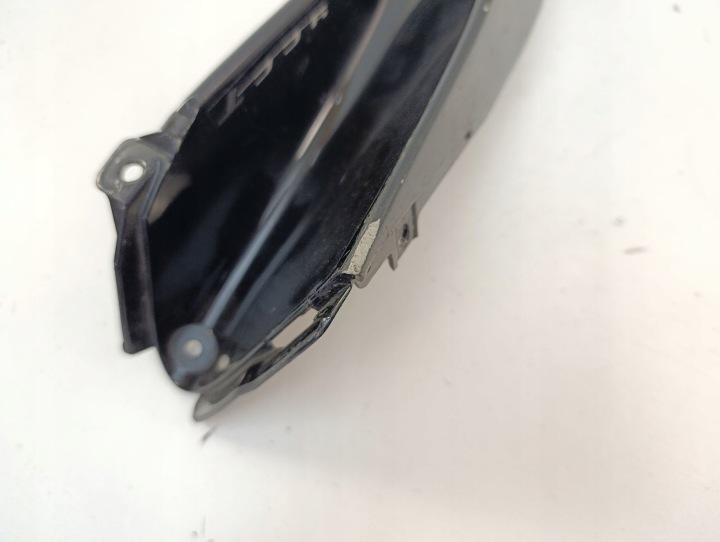 YAMAHA R6 RJ11 CÔTÉ REMPLISSAGE DROIT
