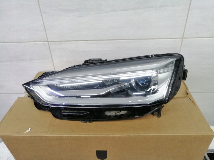 FARO IZQUIERDO AUDI A5 S5 8W6 EUROPA 