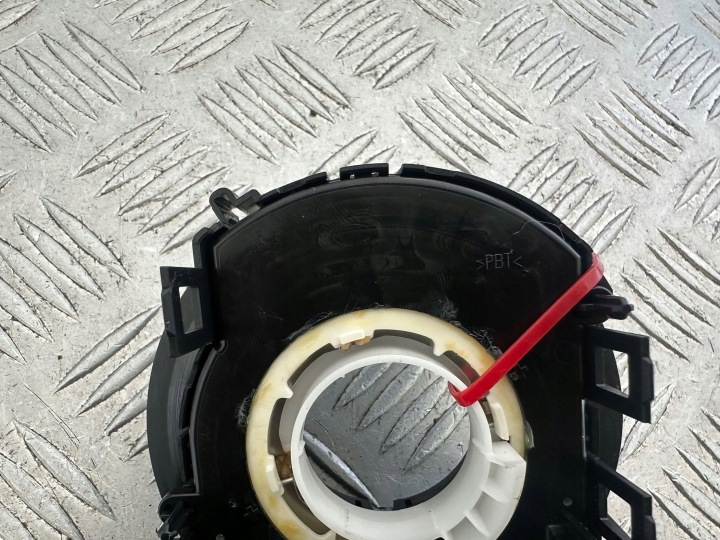 SKODA FABIA II LIFT BANDE PIGNON 6R0959654