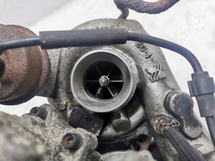 TURBINE TURBOCOMPRESSEUR MERCEDES W906 2.2 CDI