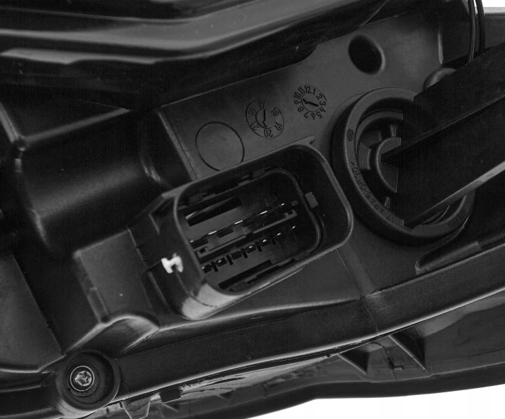 PHARE AVANT VERS BMW 5 E60/E61 2003-2010 63127045692 DROITE