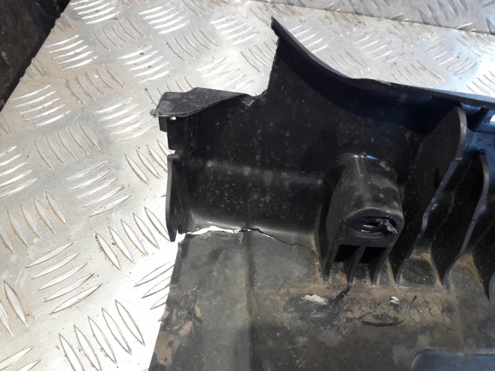 MERCEDES GLE W166 CHÂSSIS SEUIL DROIT A1666900210