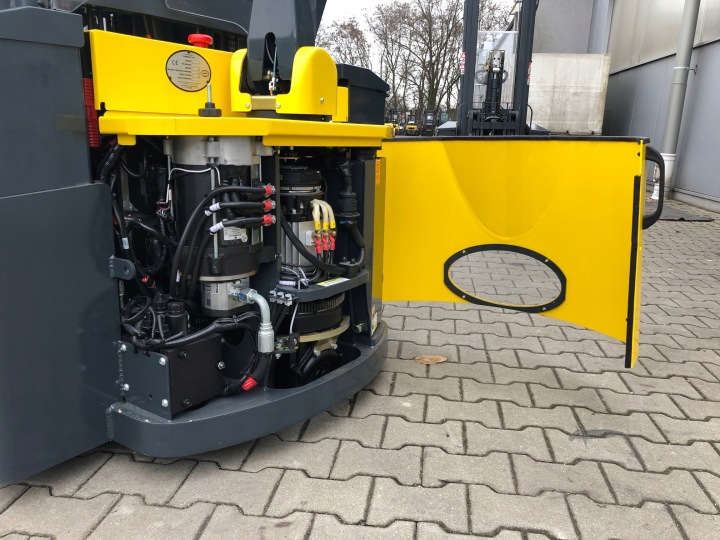 COMBILIFT WR4 WIELOKIERUNKOWY LATÉRAL CHÂSSIS MAGAZYNOWY À UDZWIGU 2000 KG