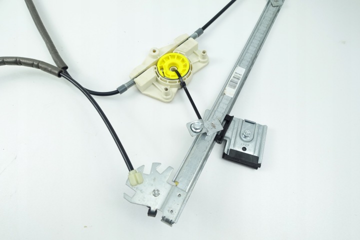 ÉLÉVATEUR VITRES AVANT DROIT 850523 VALEO