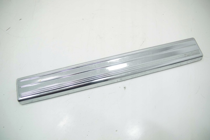 BAGUETTES SEUIL CHROME JEU MERCEDES W220 5.5 AMG