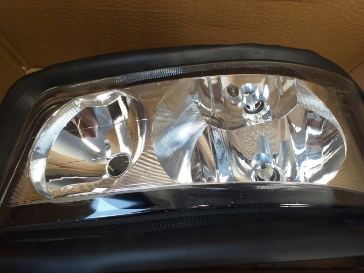 PROJECTEUR TRUCKLIGHT HL-MA001L MAN TGA