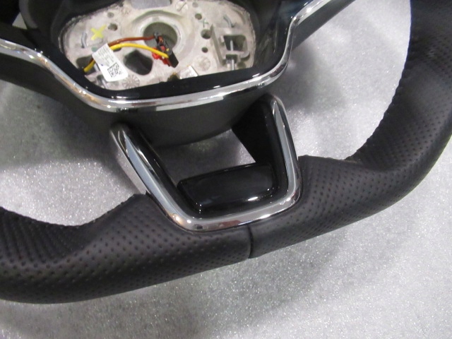VOLANT MULTIFONCTION CUIR PALETTES SCIETA SKODA RS 5E3419093CD NEUF OE