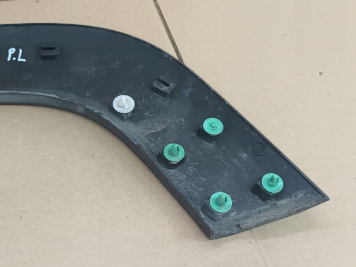 MOULURE AVANT GAUCHE JEEP RENEGADE GAUCHE AVANT