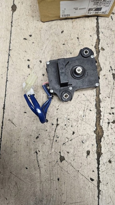PETIT MOTEUR EXUP SERVO SOUPAPE ÉCHAPPEMENT KAWASAKI ZX-10R DENSO 21174-0009