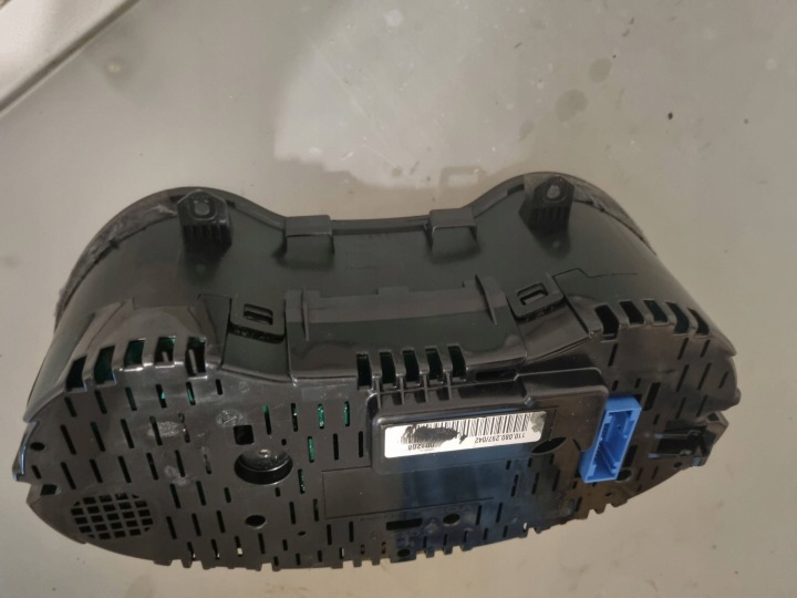 COMPTEUR COMPTEUR DE VITESSE AUDI A3 8P LIFT 1.4 TFSI 8P0920931R