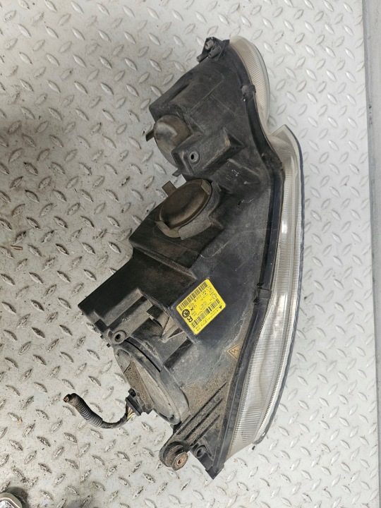 SKODA YETI I 09-13R PHARE PROJECTEUR XÉNON EUROPE 5L1941016B DROITE