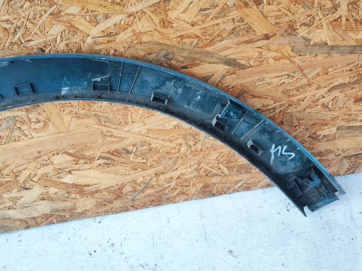 MOULURE GARDE-BOUE GAUCHE ARRIÈRE HYUNDAI KONA 17- 87743DD000