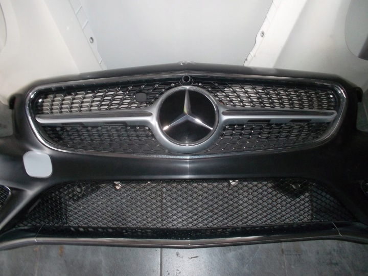 MERCEDES AVEC CLASSE W217 COUPÉ PARE-CHOCS AVANT CAPOT