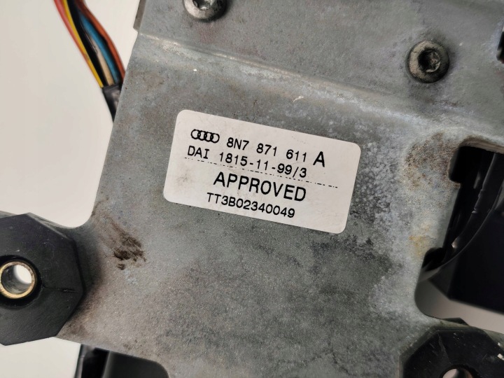 POMPE HYDRAULIQUE TOITS AUDI TT MK1 8N7871611A