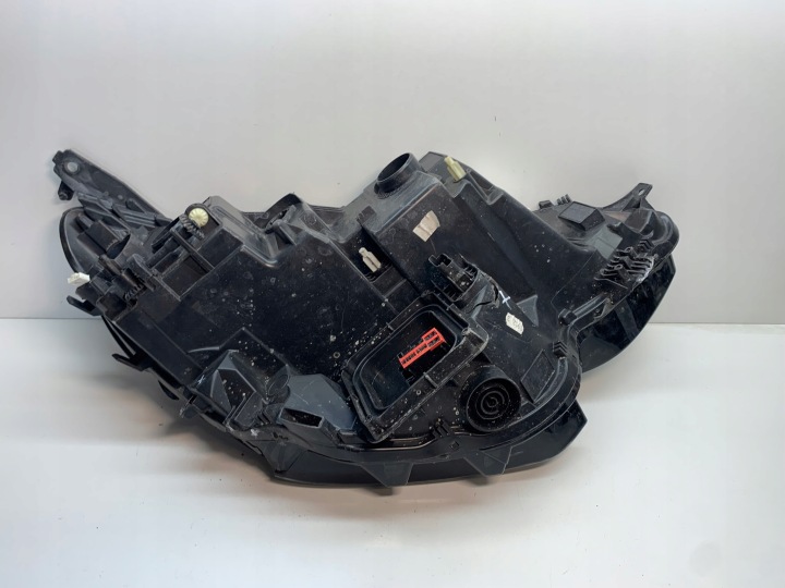 RENAULT MEGANE IV 4 PHARE AVANT GAUCHE AVANT 260601093R