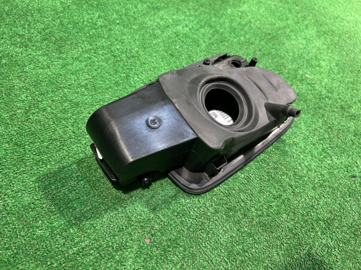 SEAT IBIZA V 6F0 CLAPET GOULOTTE DE REMPLISSAGE CARBURANTS 6F0809905J
