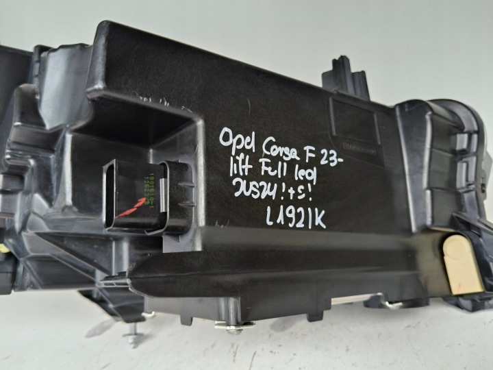 PHARE GAUCHE PROJECTEUR OPEL CORSA F 23- LIFT COMPLET LED