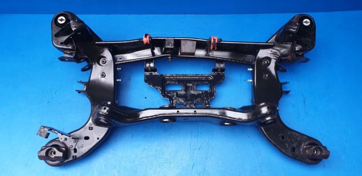 CHÂSSIS CHÂSSIS BERCEAU POUTRE ARRIÈRE MASERATI GHIBLI M157 6700075690