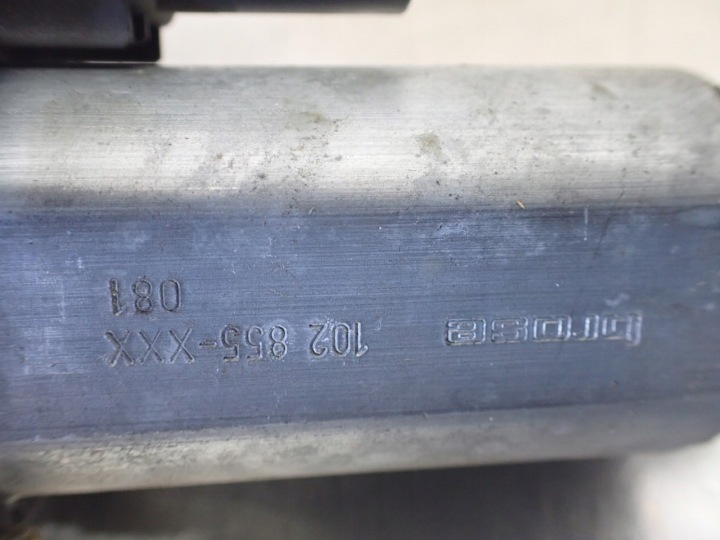 PETIT MOTEUR VITRE GAUCHE AVANT AUDI A6 C5 2.5