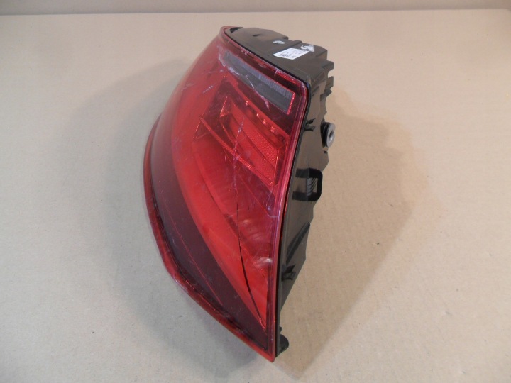 AUDI TT 8S PHARE LED ARRIÈRE GAUCHE 8S0945095E