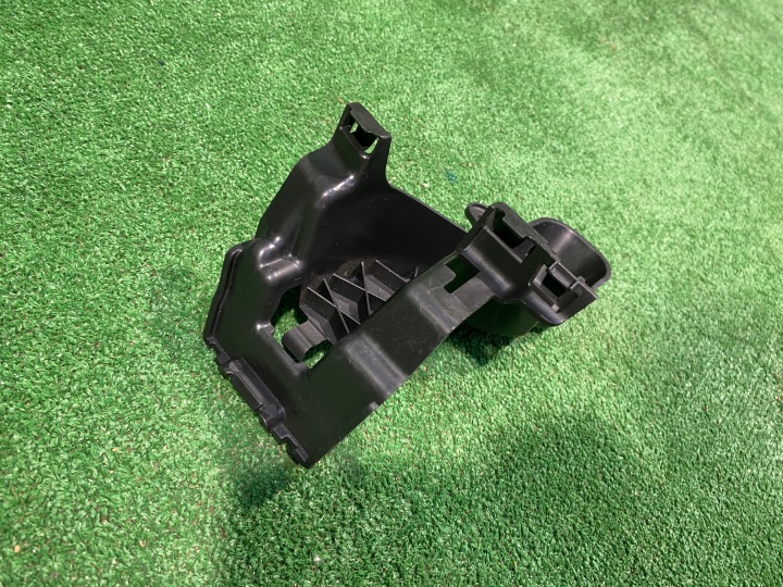 MERCEDES C-KLASA W205 FIXATION GLISSIÈRE PARE-CHOCS DROIT ARRIÈRE ARRIÈRE A2058851214