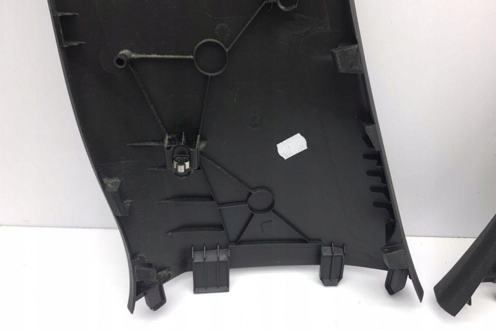 GAUCHE LATÉRALE PROTECTION MONTANTS RENAULT MEGANE IV GRANDTOUR (K9A/M_) 769152312R