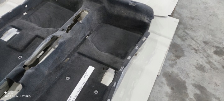TAPIS REVÊTEMENT AUDI A1 8X 8X1863367 EUROPE *3*