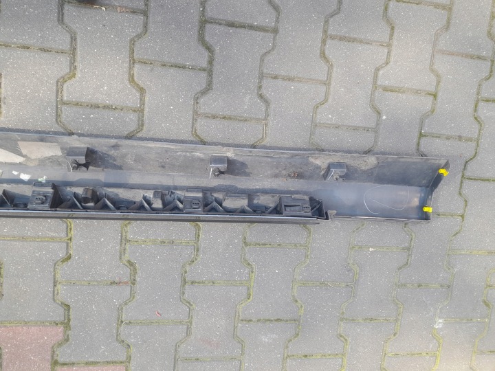 MOULURE SEUIL DROITE 31448912 COULEUR 714 VOLVO S60 III 19R W-WA