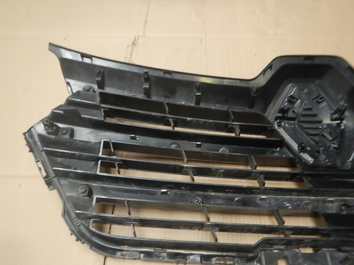 GRILLE CALANDRE RENAULT TRAFIC IV 20-