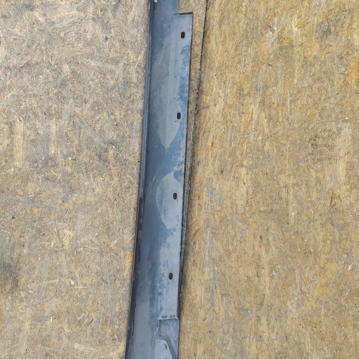 MERCEDES W212 UNIVERSEL MOULURE SEUIL GAUCHE