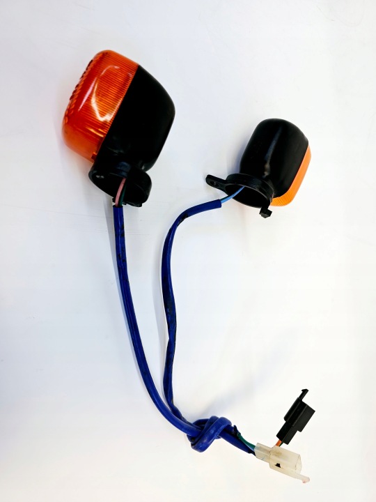 SYM JET 50 RED DEVIL CLIGNOTANT GAUCHE DROIT CLIGNOTANTS ARRIÈRE CLIGNOTANTS