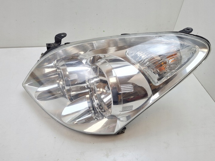 2008 TOYOTA COROLLA VERSO AR10 PHARE AVANT P7105L