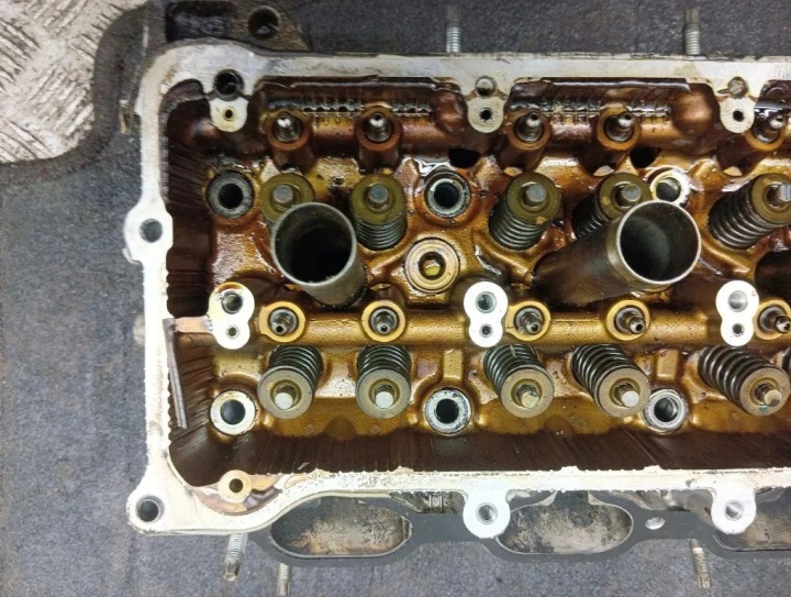 CULASSE MOTEUR LEXUS GS III (GRS19_, UZS19_, URS19_) 318046 3.5L GASOLINE