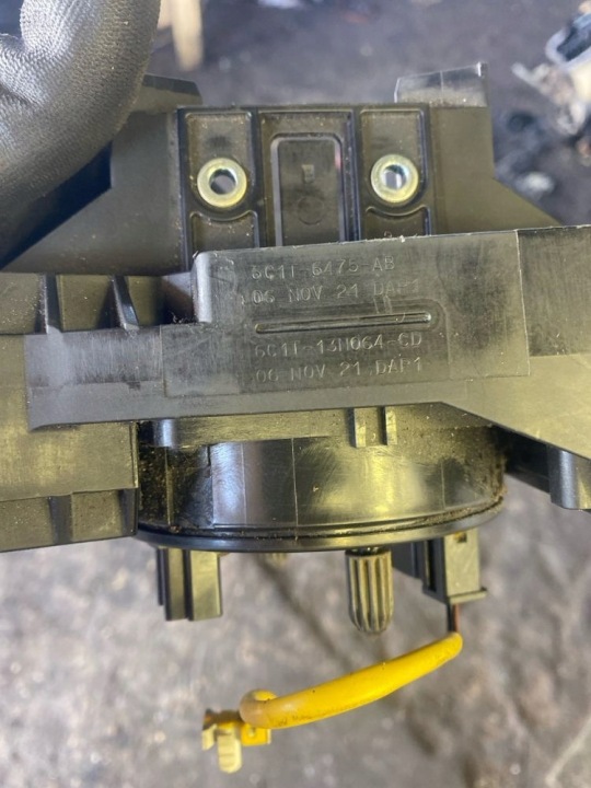 COMMUTATEUR COMPOSITE FORD TRANSIT 6C1T13N064CD