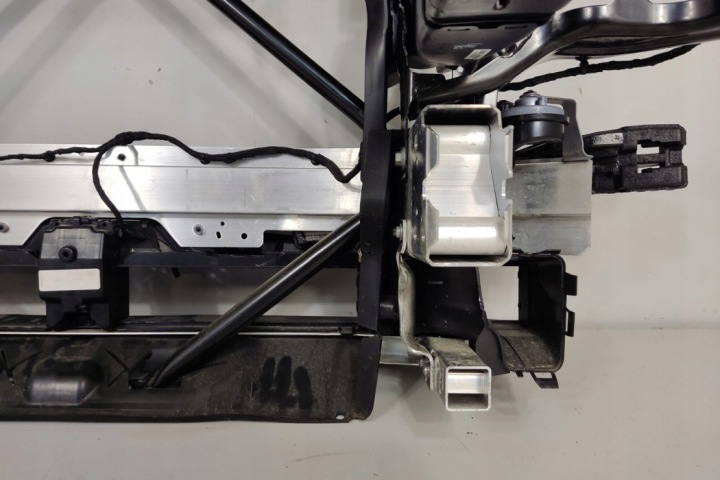 COMPLET PANNEAU AVANT BMW 5A1A2C9 3.0L DIESEL 2022