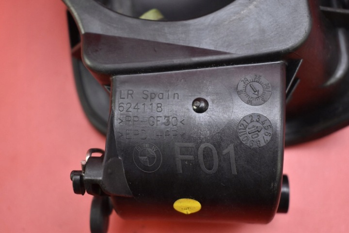 CLAPET GOULOTTE DE REMPLISSAGE CARBURANTS X03/9 7184080 BMW F01 08-12