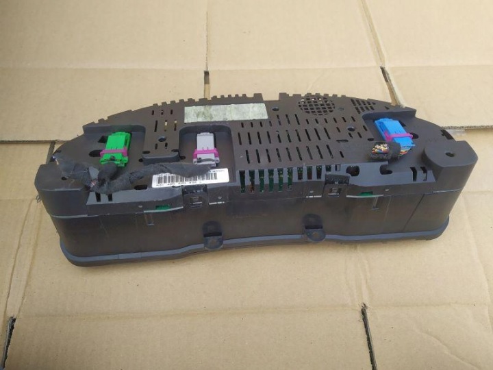 COMPTEUR TABLEAU DE BORD EUROPE AUDI A6 C5 2.8 V6 4B0920932L
