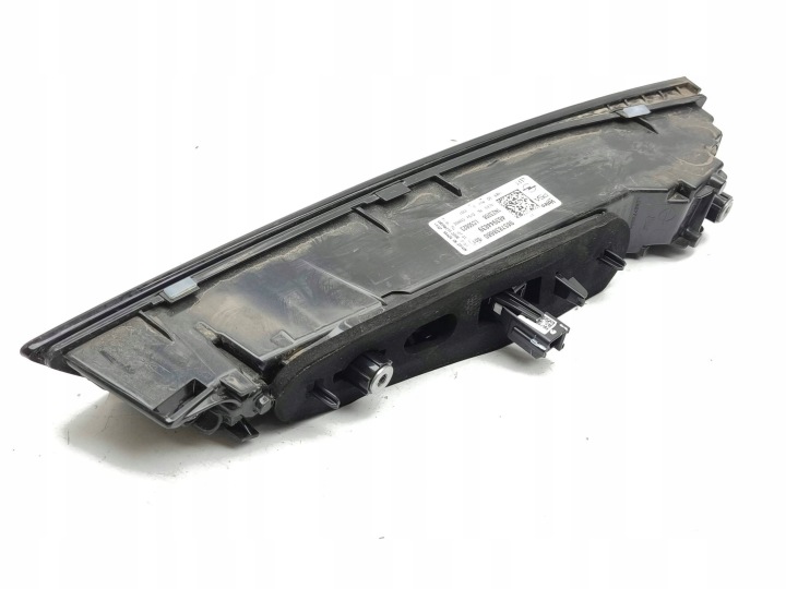 OPEL ASTRA GAUCHE 2023 PHARE ARRIÈRE DANS CLAPET 9857838680