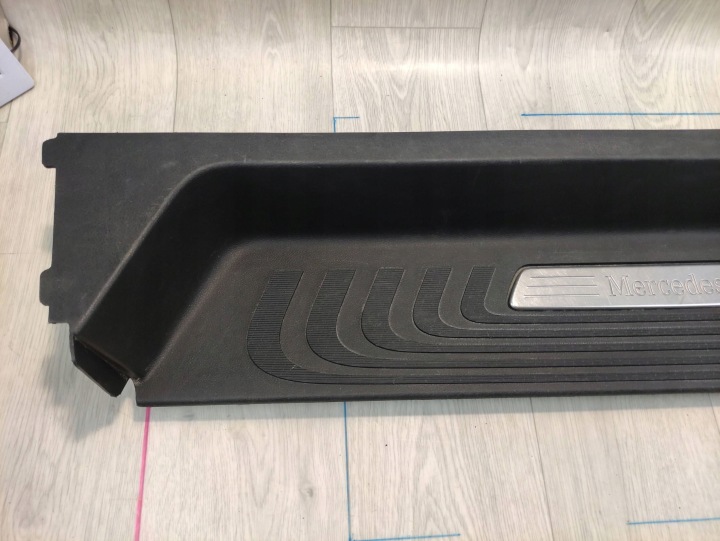 MERCEDES V-KLASA VITO W447 PROTECTION SEUIL DEGRÉ GAUCHE ARRIÈRE A4476802506
