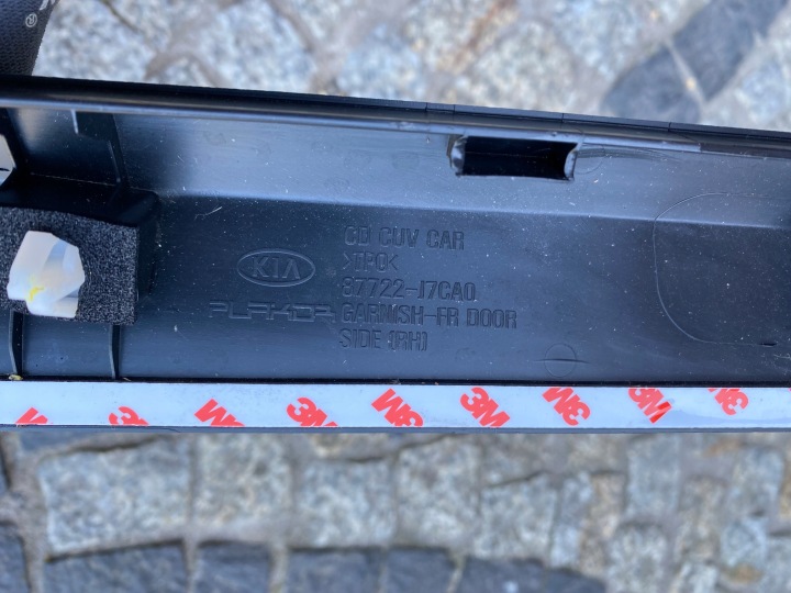 KIA OE 87722-J7CA0 MOULURE PORTES
