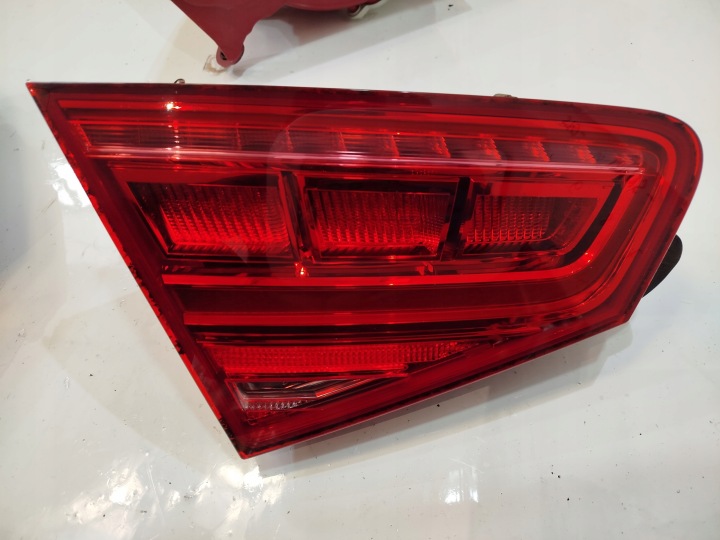 PHARES ARRIÈRE AUDI A8 D4 EUROPE ENSEMBLE PARFAIT