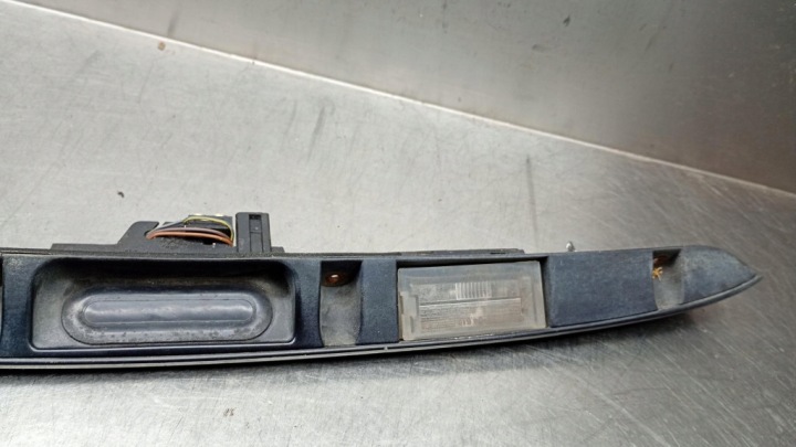 CACHE COUVERCLES DE COFFRE COUVERCLES DE COFFRE BMW E46 318I 1.9B BERLINE 98R 8208504