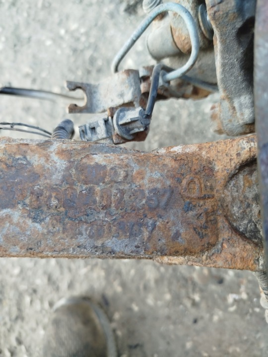 PASSAT B5 AUDI A4 A6 97-05 MOYEU ROTULE DE DIRECTION GAUCHE 8D0407257AP